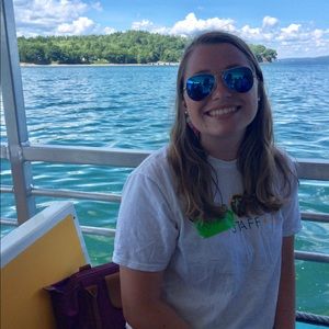 Meet your Posher, Amanda